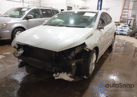 2019 Hyundai Elantra Sel z USA, uszkodzony, nr VIN 5NPD84LF3KH491669